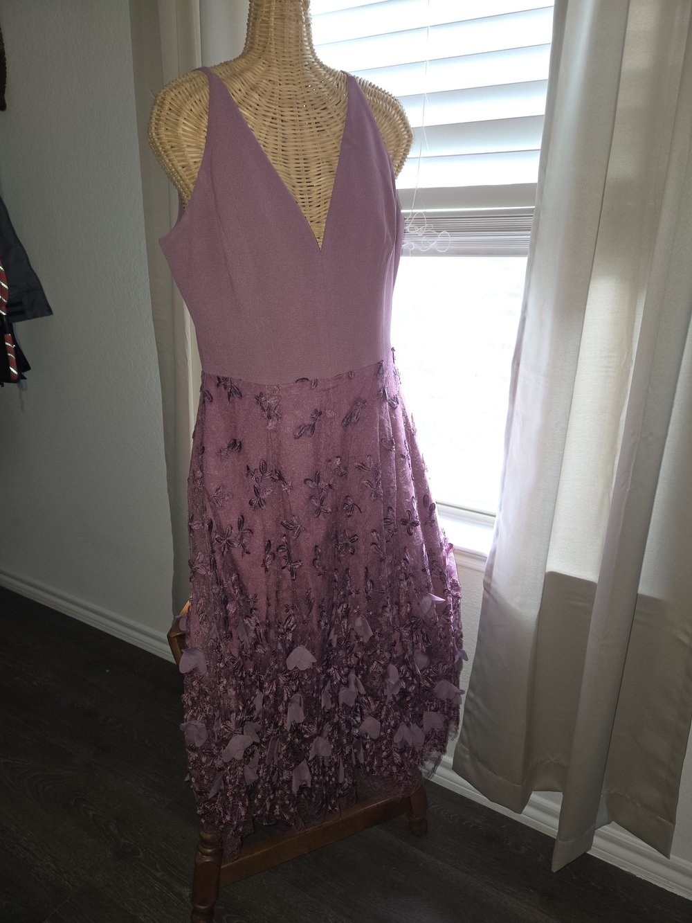 Dress the Population Lavender V-Neck Midi Dress with Floral Appliqué